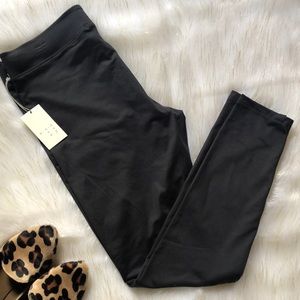 NWT Black Leggings sz. L High Stretch Full Lenght